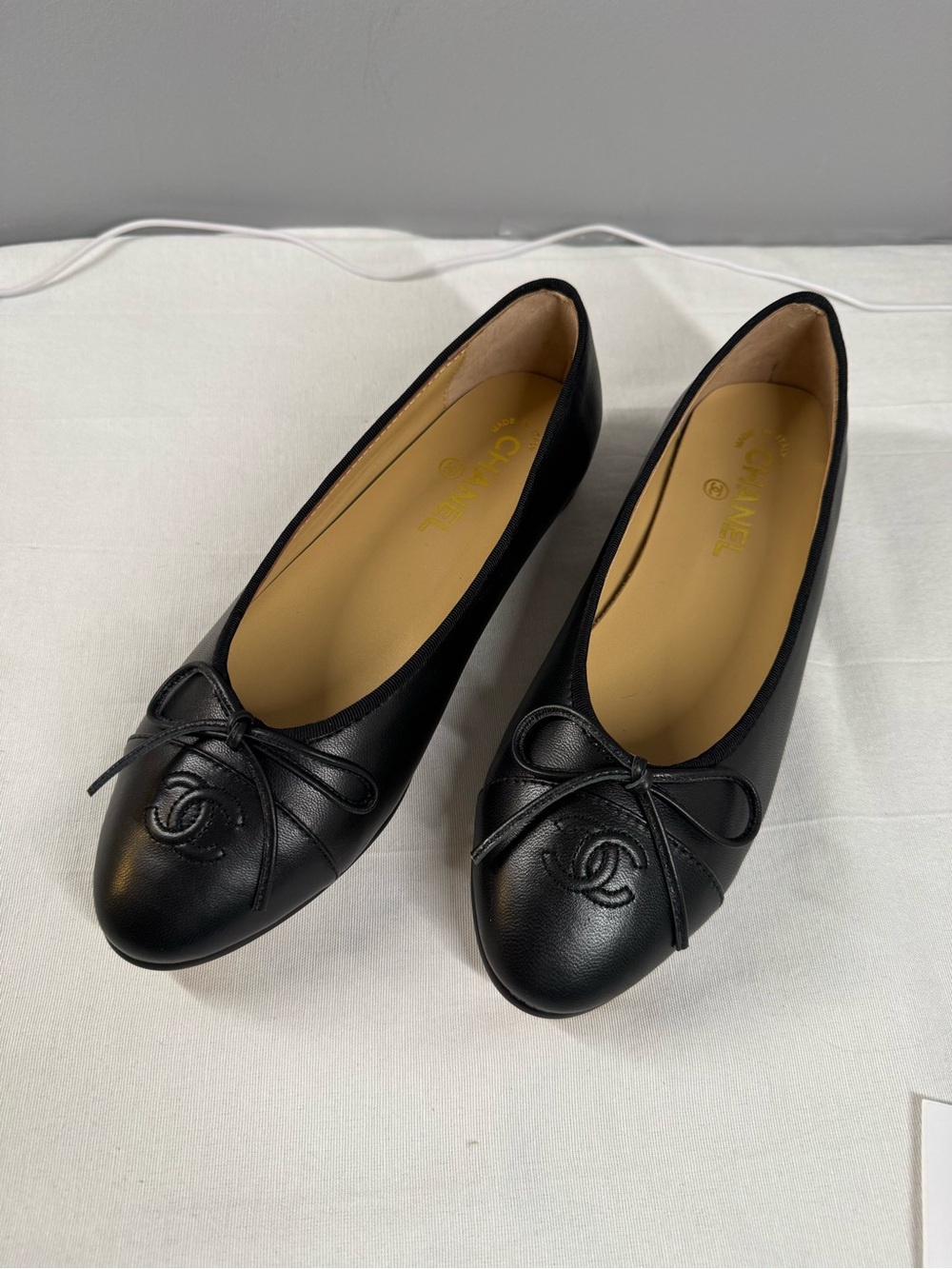 Unbranded Black Leather Ballet Flats with Bow Size 40